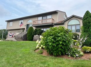5 Wolf Hill Dr, Swansea, MA 02777