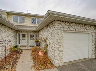 4430 Gray Rd, Deforest, WI 53532