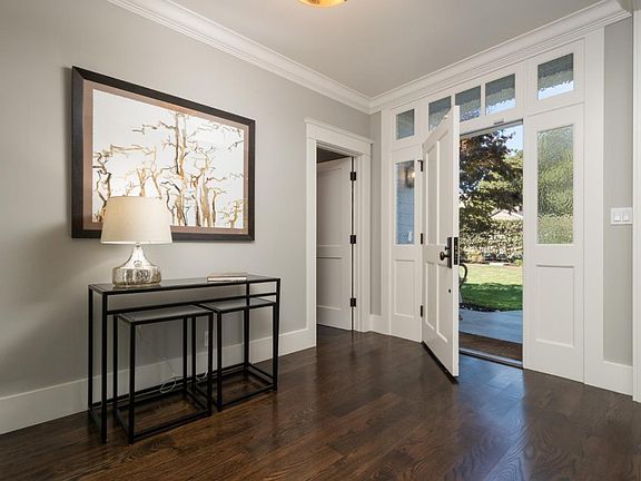 5th image of 265 Uplands Dr