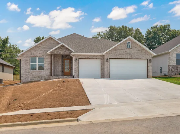 2950 W Marty Street, Springfield, MO 65810