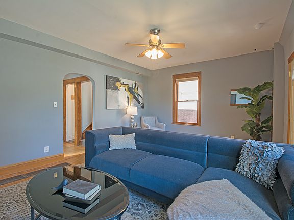 3rd image of 2728 N Campbell Ave