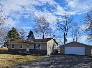 4696 Palmerstone Rd, Rockford, IL 61102