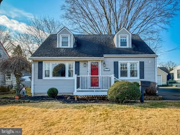 119 Barnsley Ave, Morrisville, PA 19067