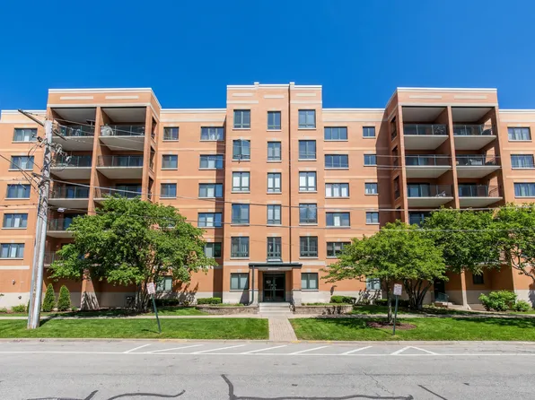 1636 Ashland Ave Unit 402, Des Plaines, IL 60016