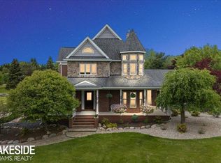 77443 Windy Knoll Ln, Romeo, MI 48065