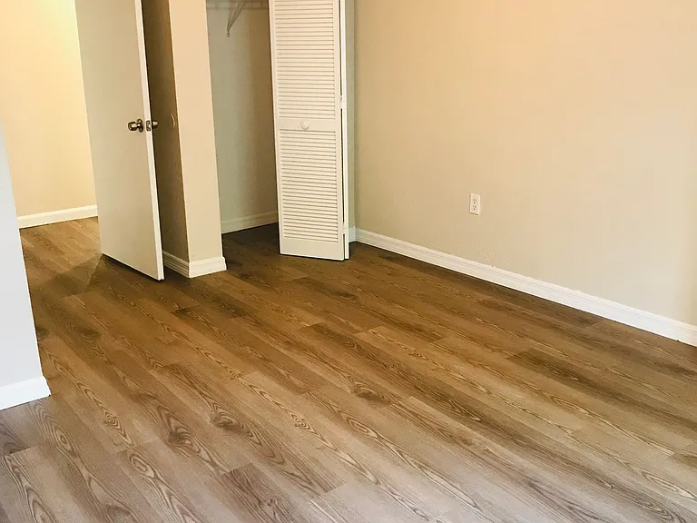 5015 Santee St — Photo 12