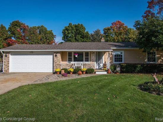 6543 Davis St Brighton Mi 48116 Zillow