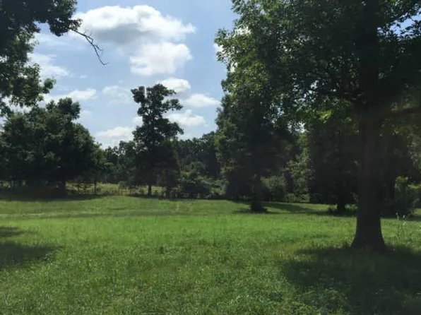 7329 Old Cox Park, Bon Aqua, TN 37025