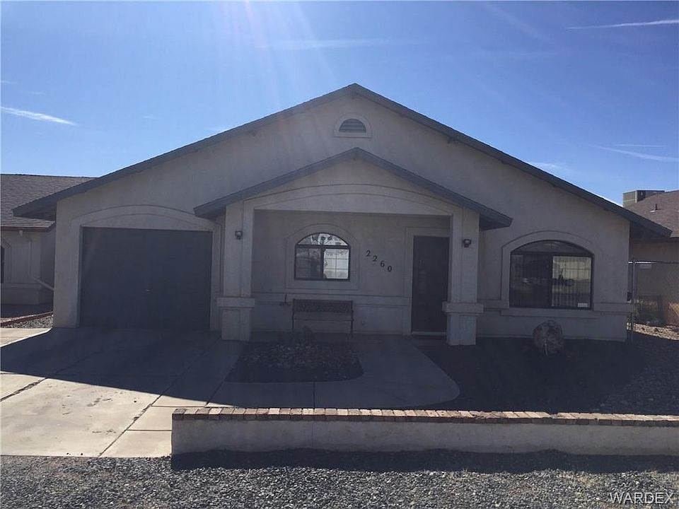 1st image of 2260 E McVicar Ave