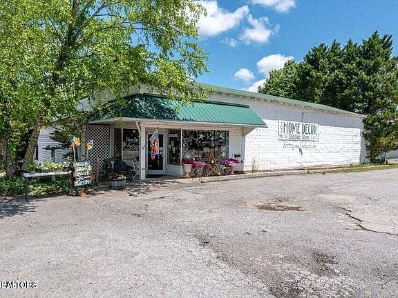 3rd image of 6710 Morganton Rd