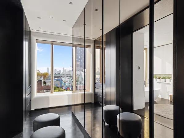 551 West 21st Street image 12 of 21