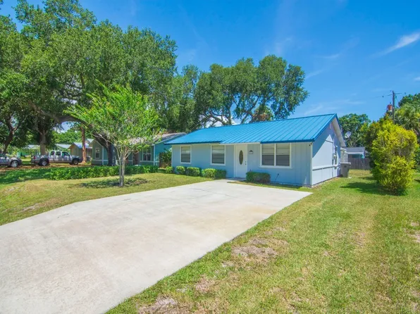 3236 1st Rd, Vero Beach, FL 32968