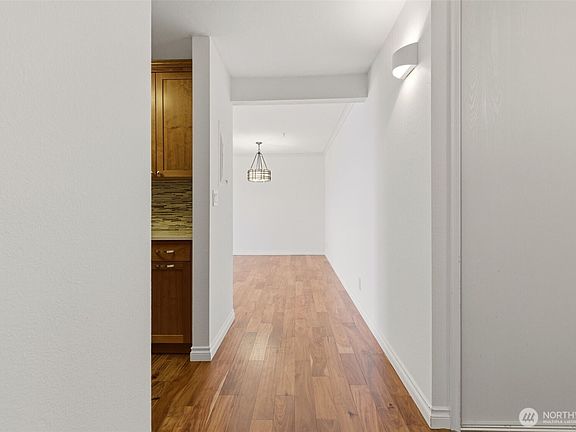 5th image of 800 N Allen Place #401
