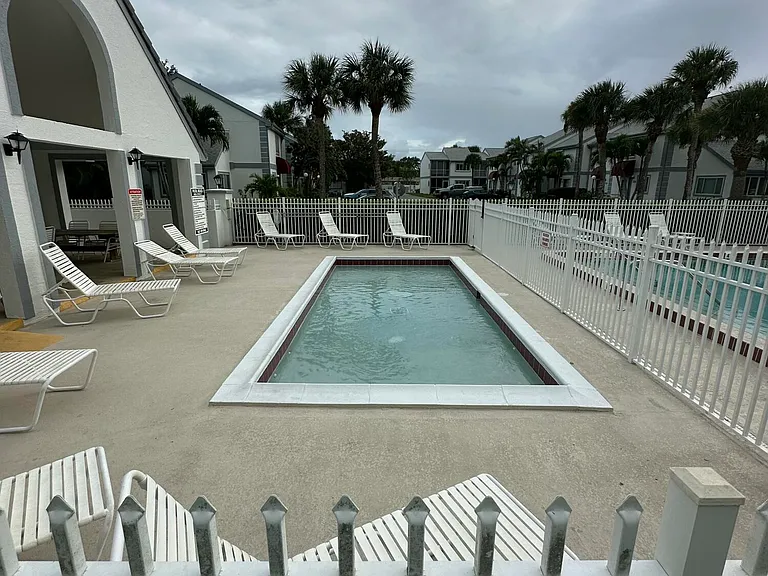 335 Ocean Park Ln #V106 — Photo 33