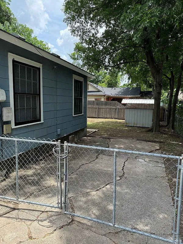1 bed, 1.0 bath, 572 sqft, $1,695 — Photo 2