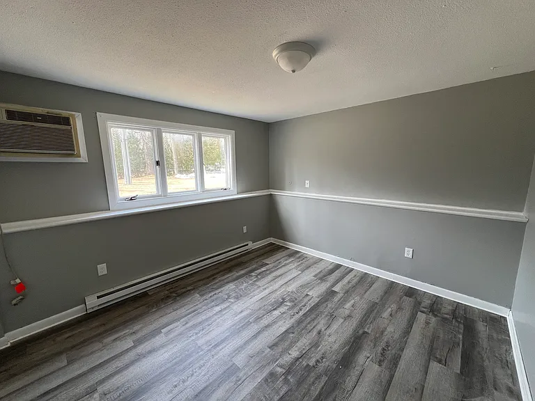 154 Amherst Rd #11 — Photo 5