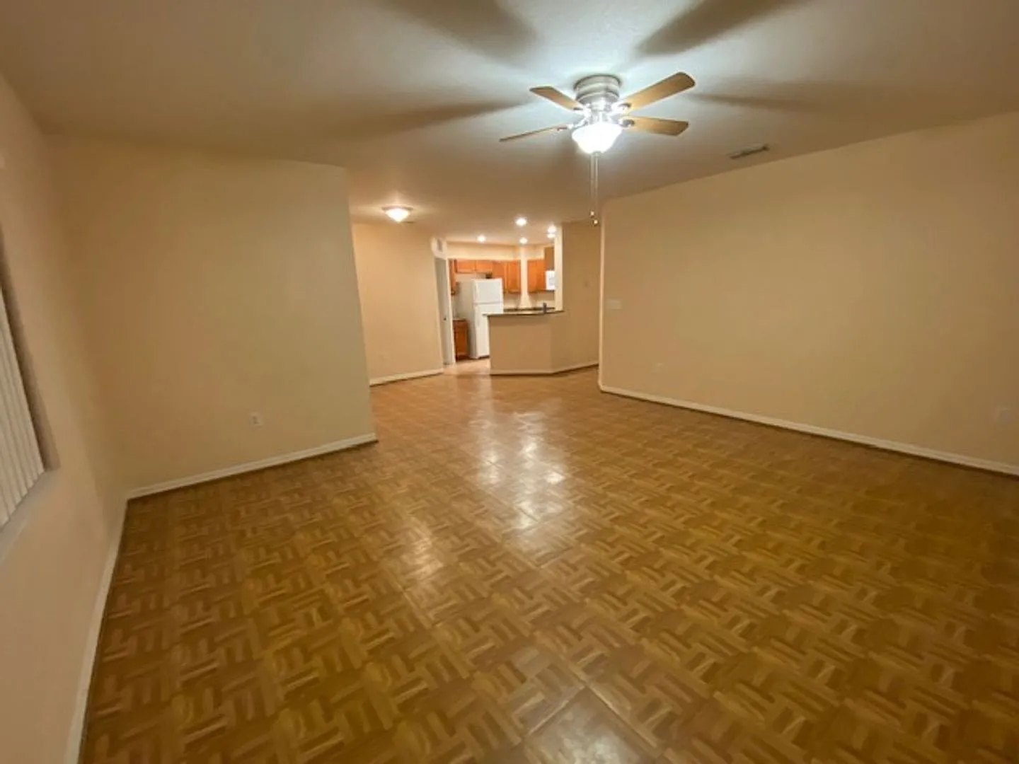 4600 E. Moody Blvd 1L — Photo 3