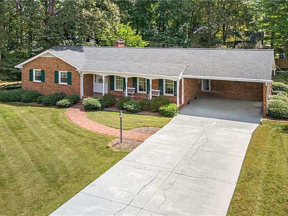 3rd image of 5306 Fieldbrook Dr