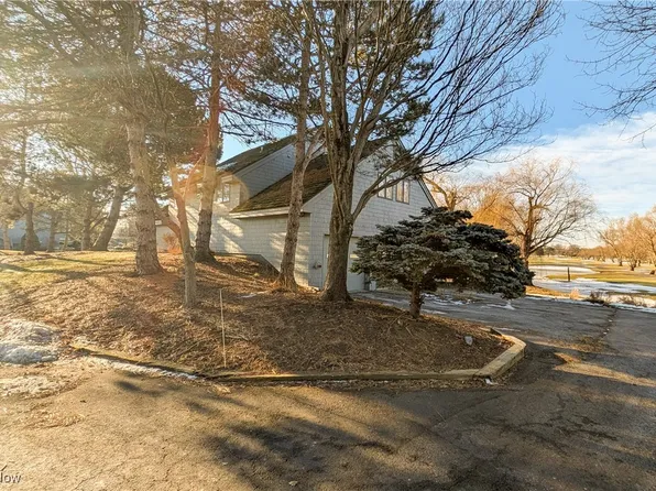 720 Mariner Vlg, Huron, OH 44839