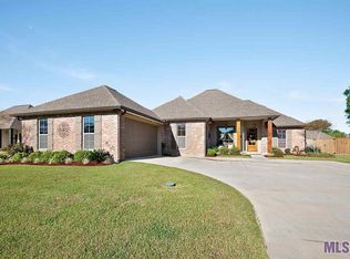 8201 Calverton Dr, Baton Rouge, LA 70818