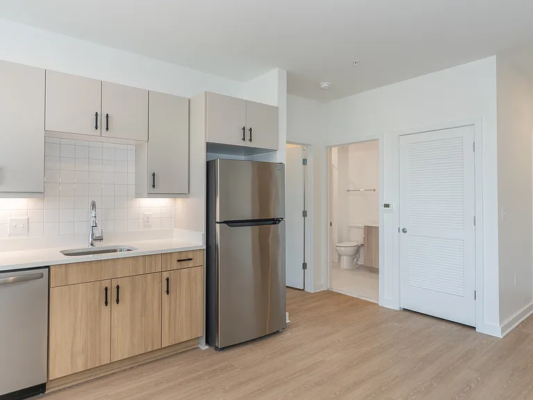 Wrighthaven Square Apartments — Photo 53