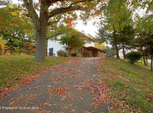 903 Meade St, Dunmore, PA 18512