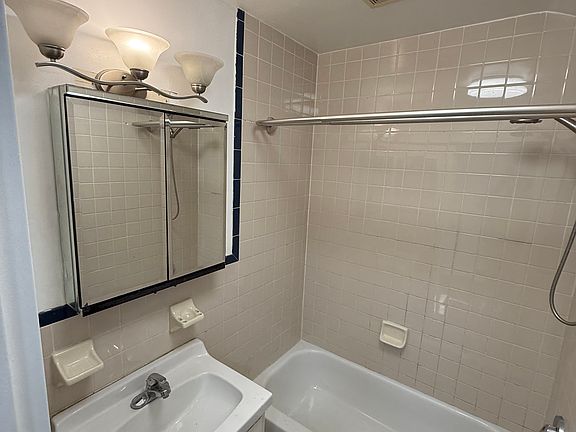 5th image of 113 W 111th St #4