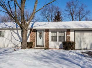 332 Greencrest Dr, Bolingbrook, IL