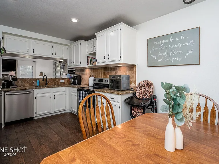 5081 Velta Ln — Photo 16