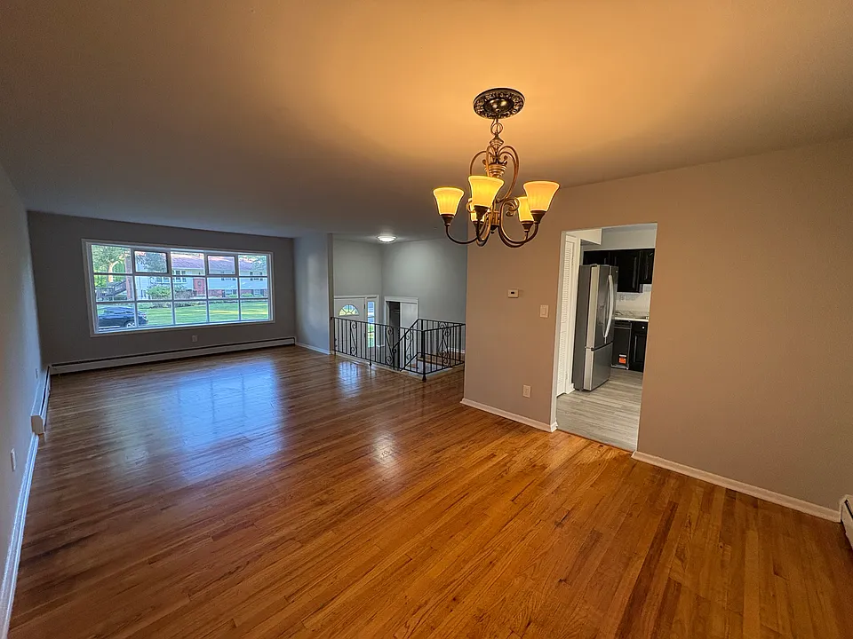 261 Elizabeth Ave