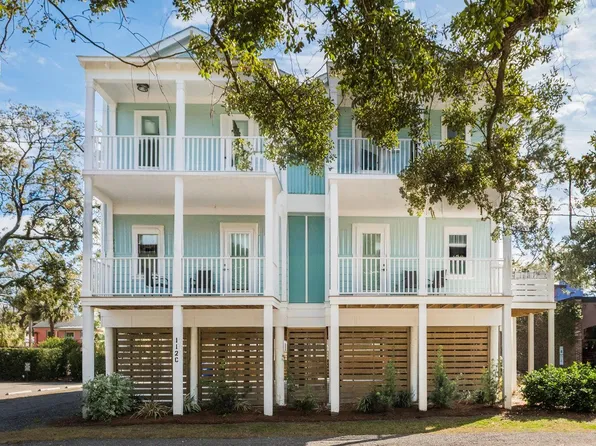 112 E Huron Ave #C, Folly Beach, SC 29439