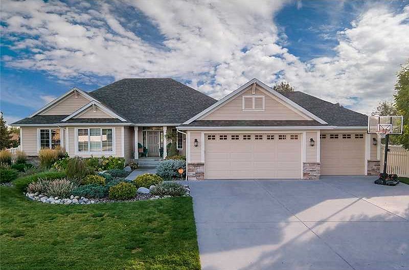 1st image of 4342 Huckleberry Ln S