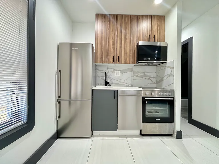 1614 Harrison St #1A — Photo 1