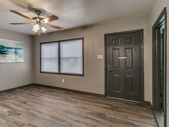 4th image of 4209 NE 19th St