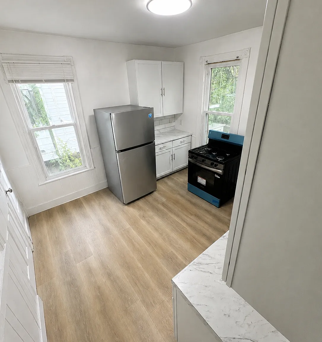 3 bed, $1,600 — Photo 4