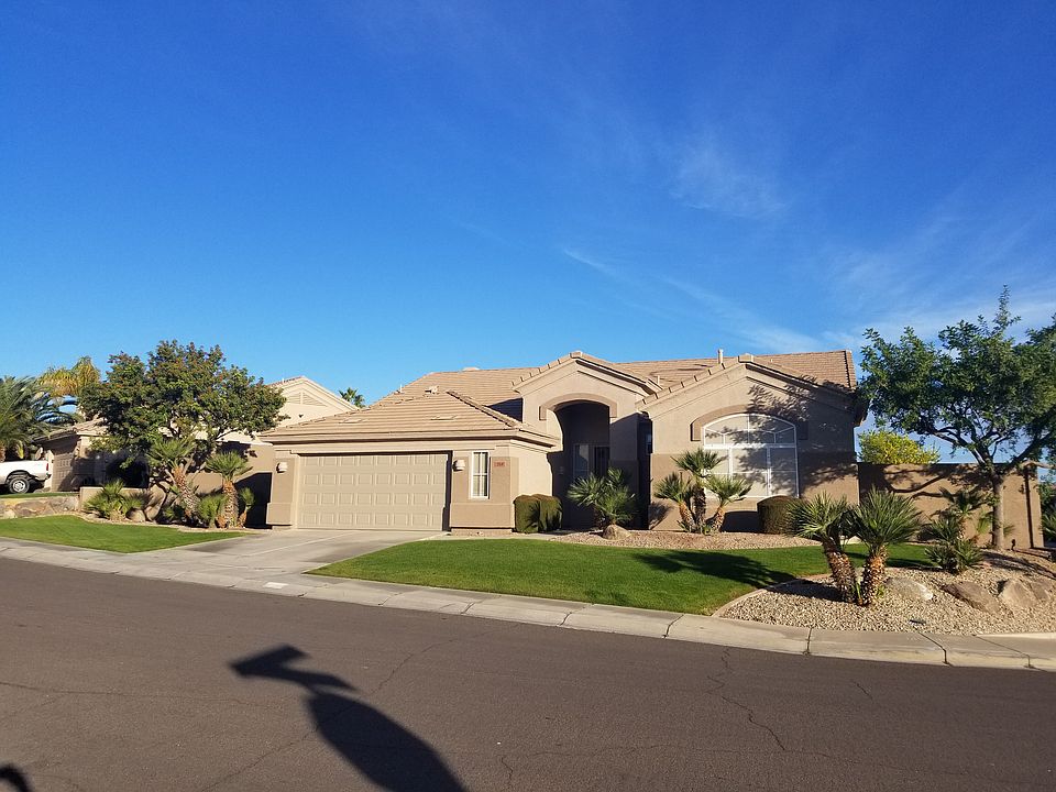 1st image of 938 W Redwood Dr