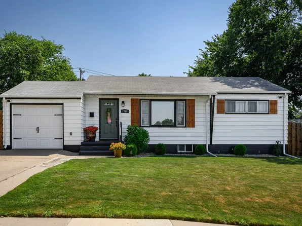1709 N 5th St, Bismarck, ND 58501