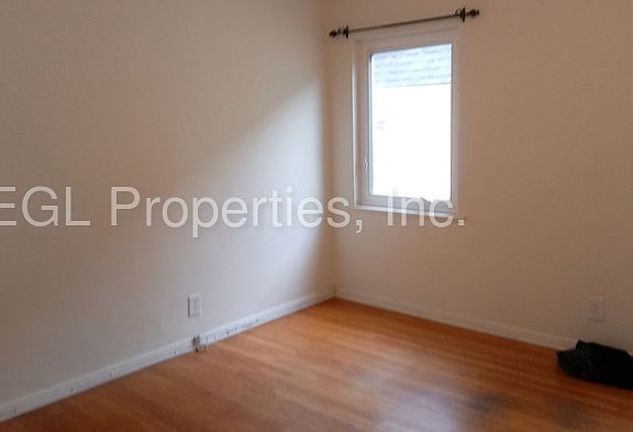 4th image of 9760 Charleville Blvd