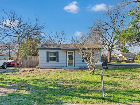 8129 Raymond Ave, White Settlement, TX 76108