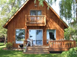 W6305 Webers Point Rd, Point Rd, WI 54166