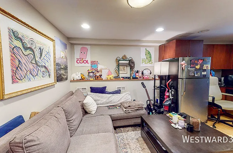 1546 N Mohawk St #6 — Photo 5