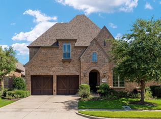 415 Vine St, Irving, TX 75039