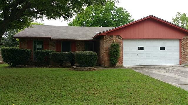 1st image of 805 Darnel Ln