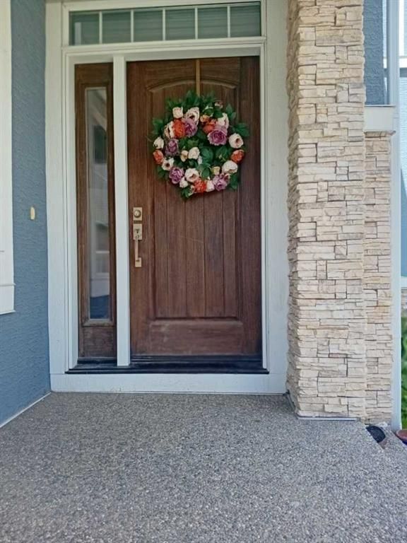 136 N Stonemere Close, Chestermere, AB - View 4