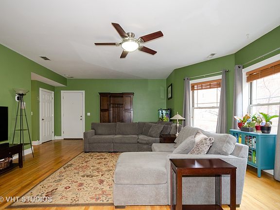 2nd image of 6816 N Ashland Ave #2B
