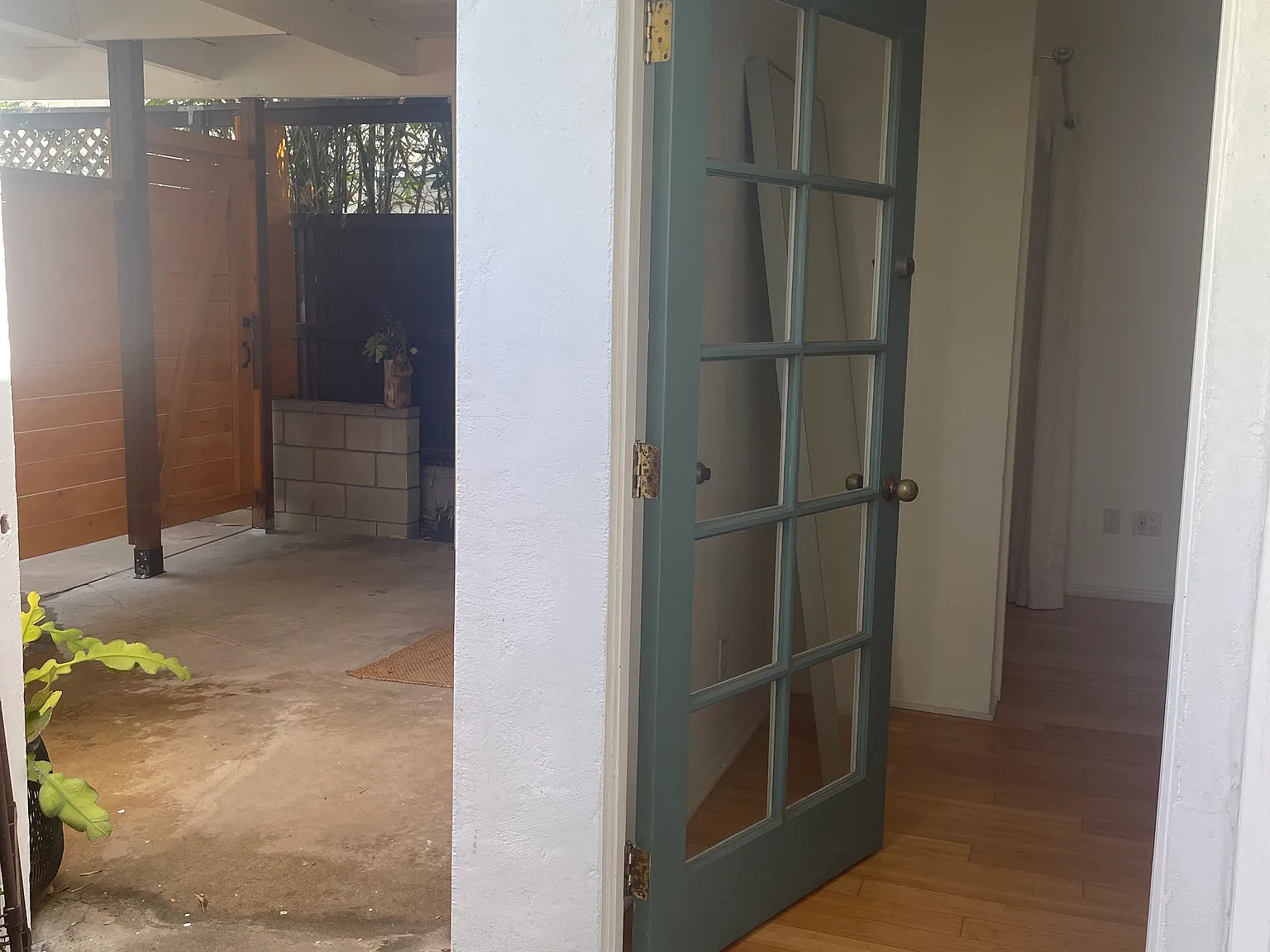 Studio, 350 sqft, $2,100 — Photo 2