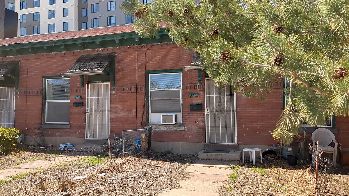 Building Photo - 3745 N Marion St