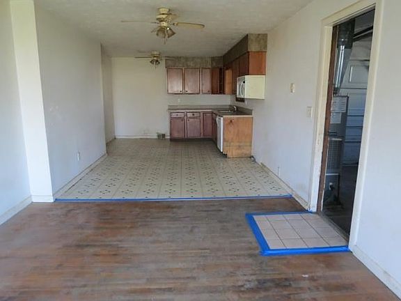 5th image of 1712 E Depauw Ave