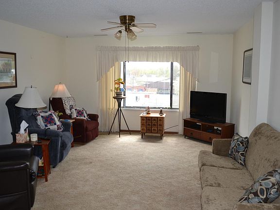 3rd image of 619 Elm Ave APT 303