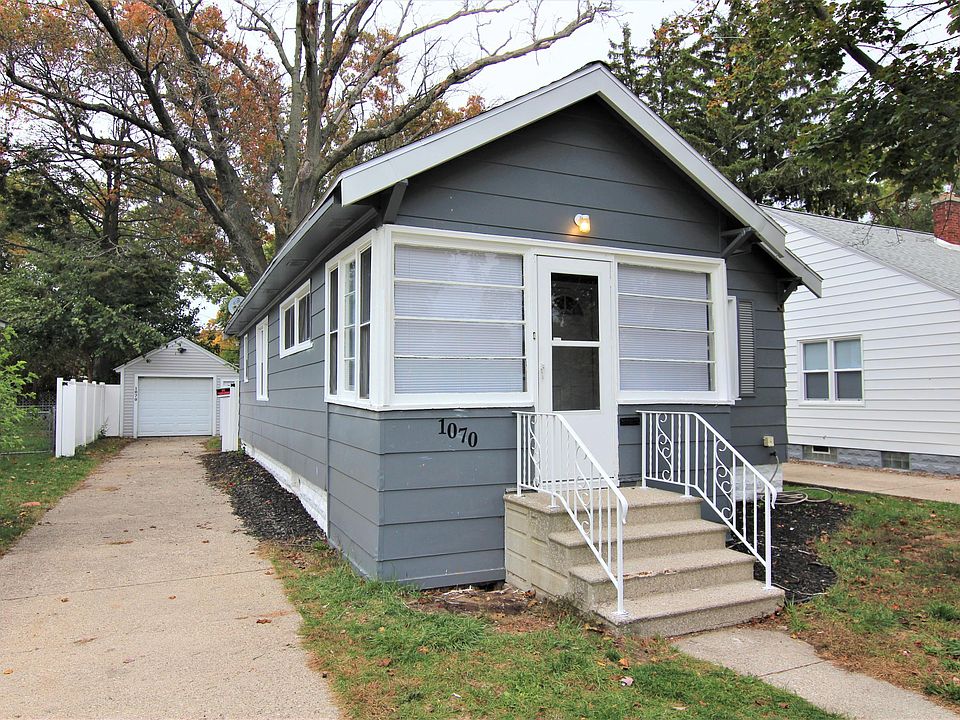 1st image of 1070 Langeland Ave